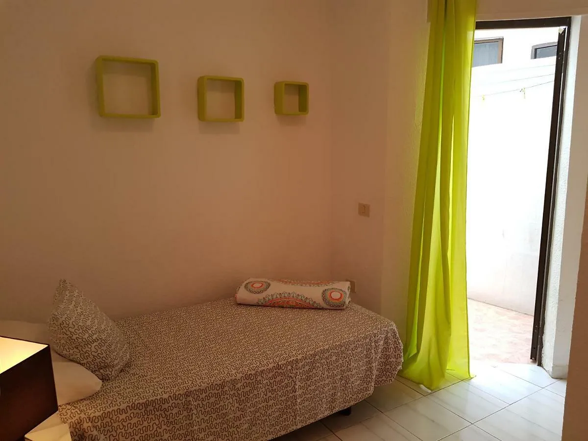 شقة Alquilaencanarias-Medano Colon Center, Near The Beach El Médano 0*,  إسبانيا